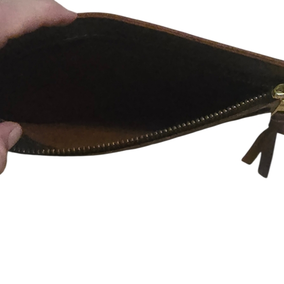 NWOT Portland Leather Bundle.  1 Wristlet, 1 Mini Wallett And 1 Card Holder - Picture 3 of 8